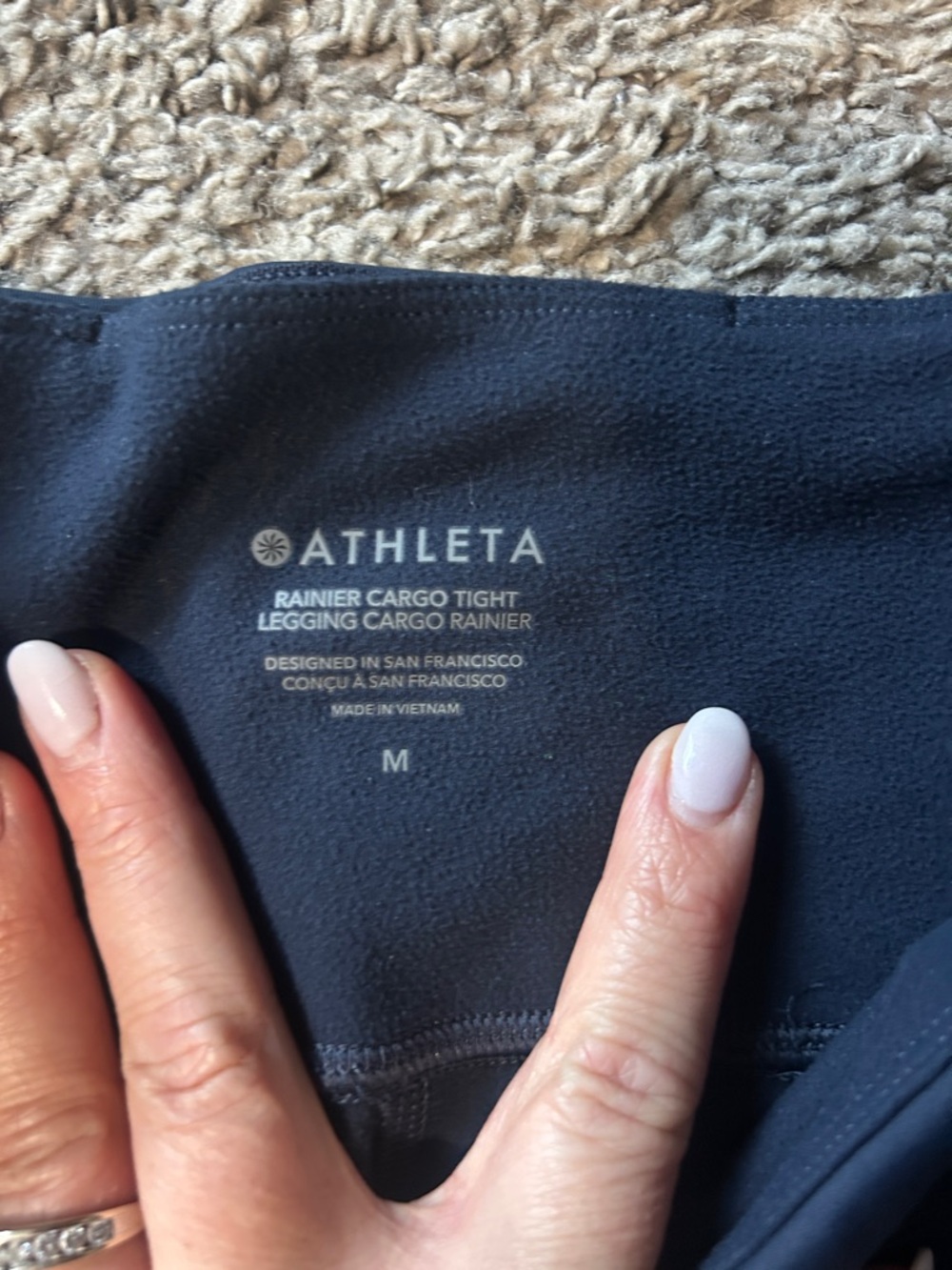 Women’s Navy Rainer cargo legging - Picture 2 of 5